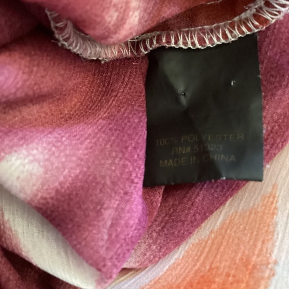 Cynthia Steffe Watercolor Sheer Tunic Top in a size‎ Medium Pink & Orange - Picture 9 of 9